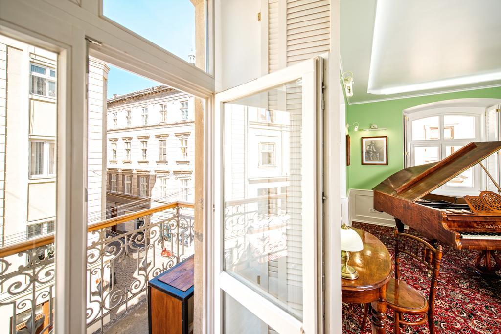 Lvivson Apartments Bagian luar foto
